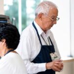 Adultos mayores 2026: concentración de empleos y beneficios