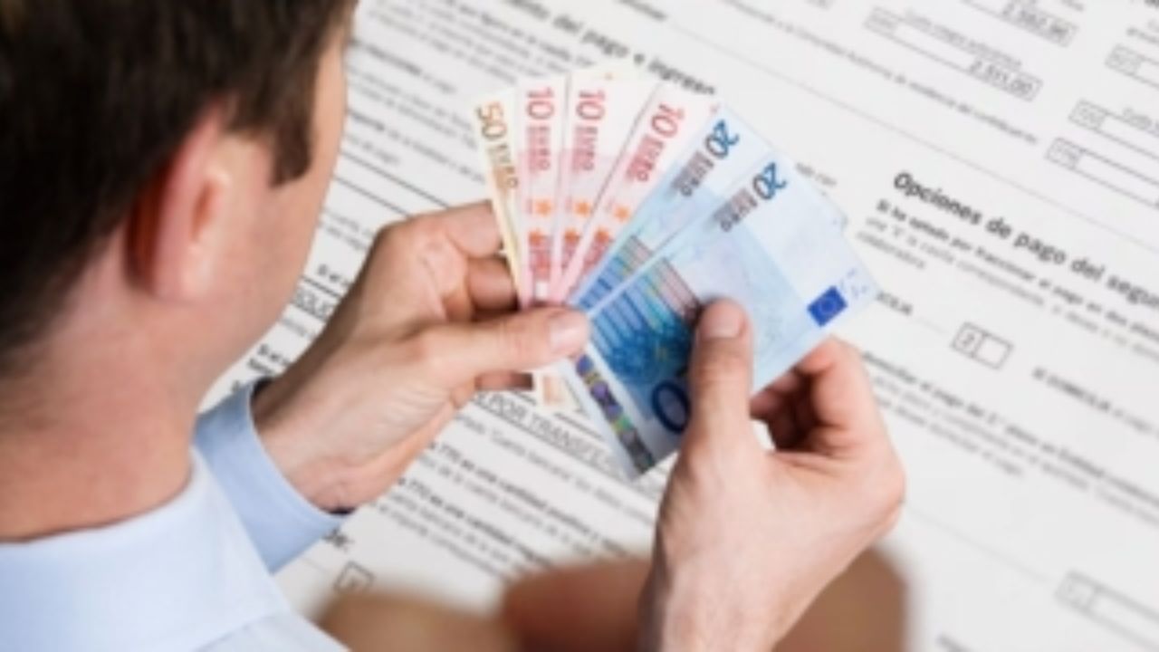 Subsidio mayores 52 años: requisitos y compatibilidades con Hacienda