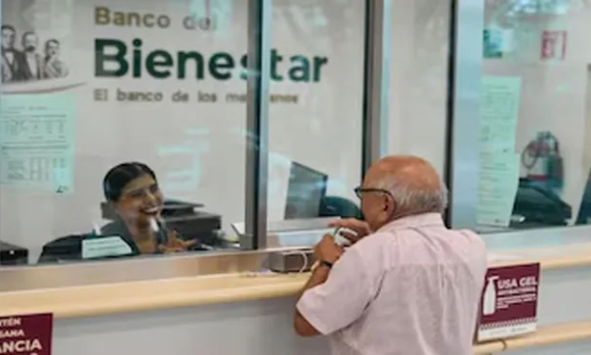 Banco del Bienestar 2026: advertencia urgente para adultos mayores con tarjeta