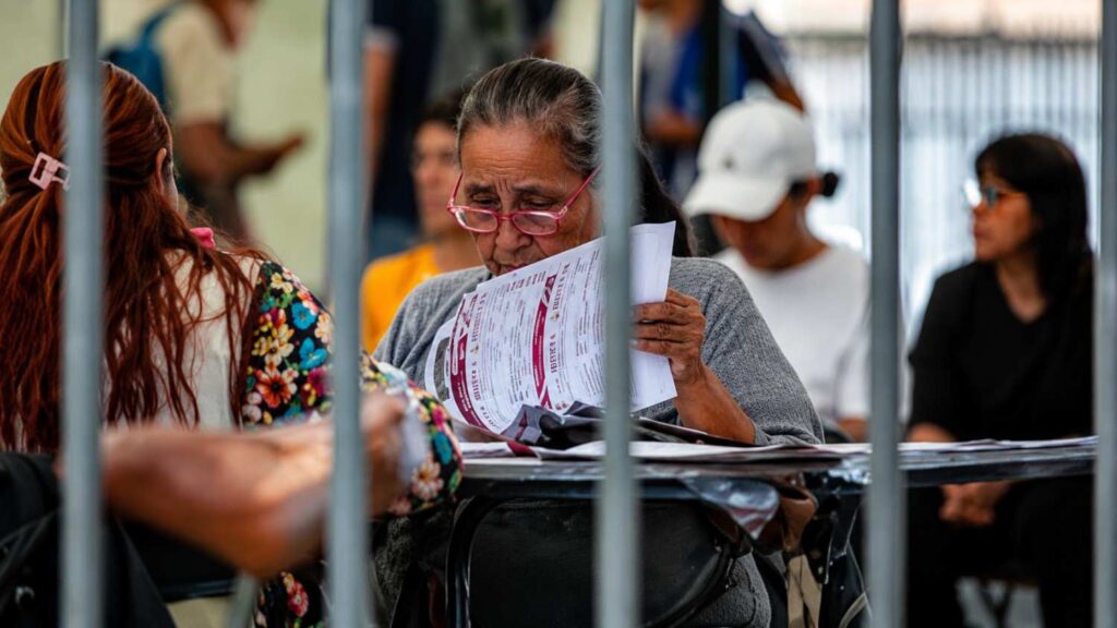 Bienestar 2026: nuevo aviso sobre credencial para adultos mayores